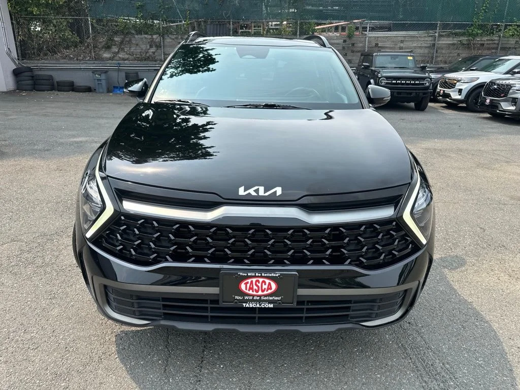 Used 2023 Black Kia X-Line image 6