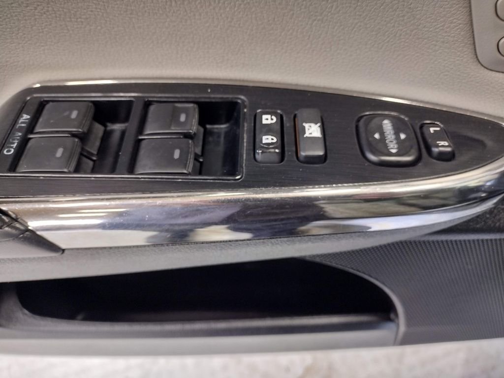 Used 2018 Silver Toyota Limited image 20