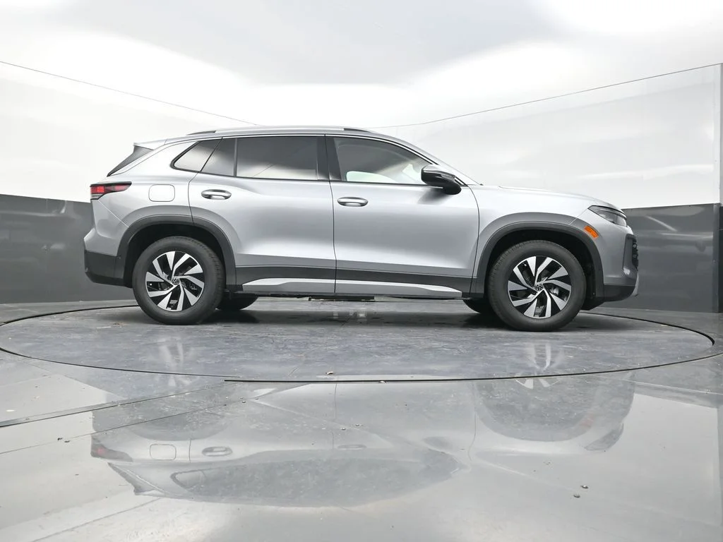 2026 Volkswagen Tiguan S - Photo 29