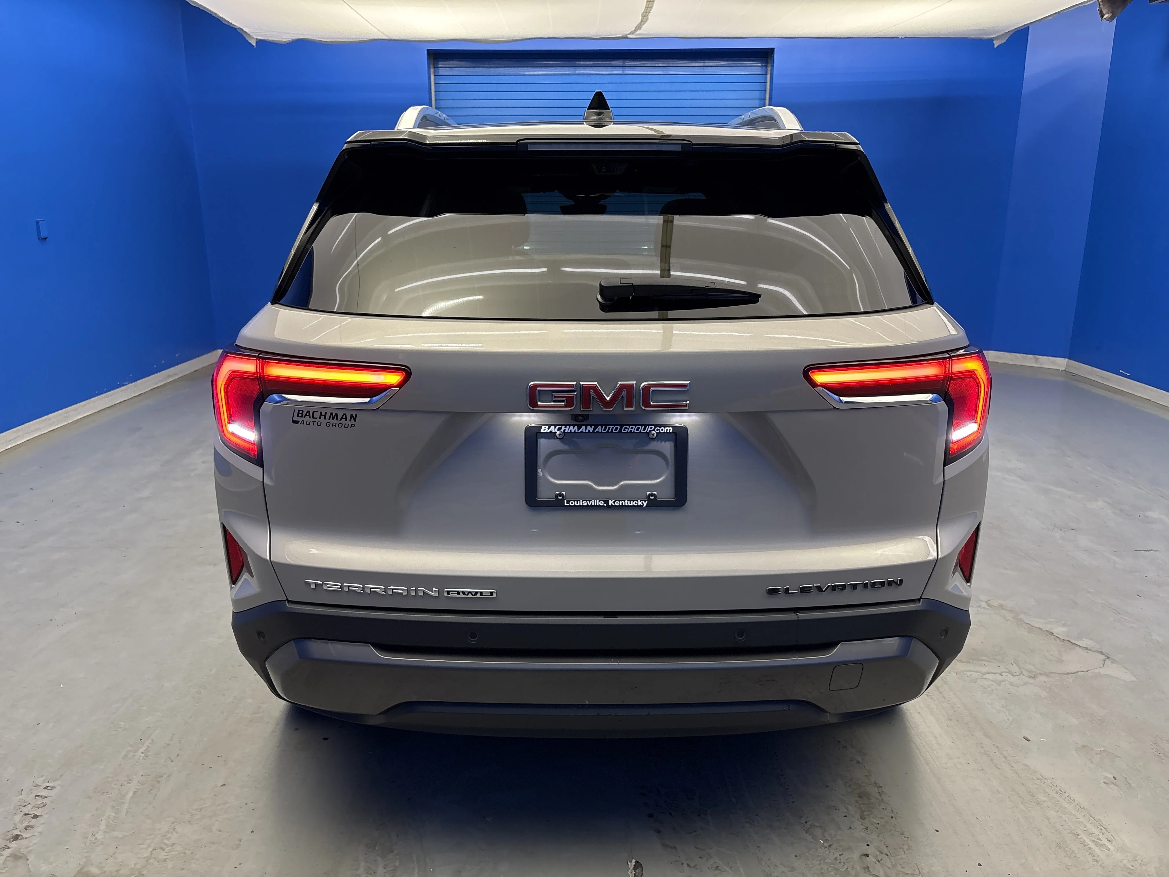 Used 2025 Riverstone Metallic GMC AWD Elevation image 6