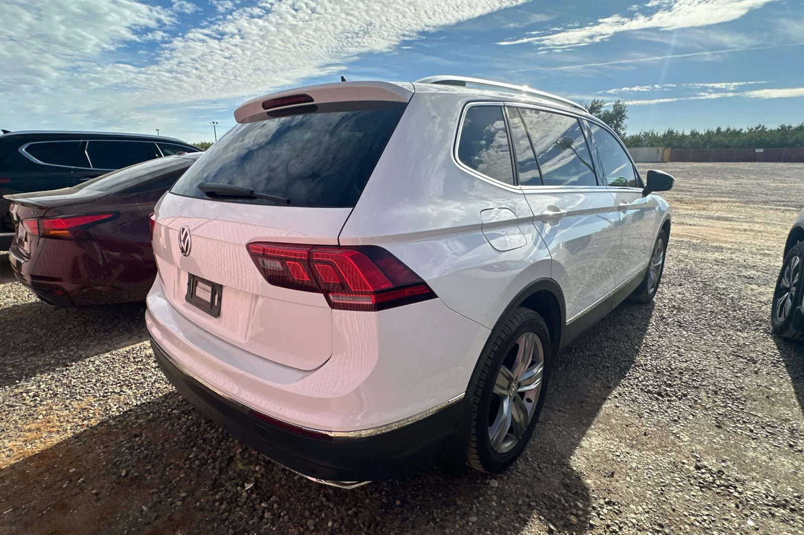 Used 2018 White Volkswagen SEL Premium image 5