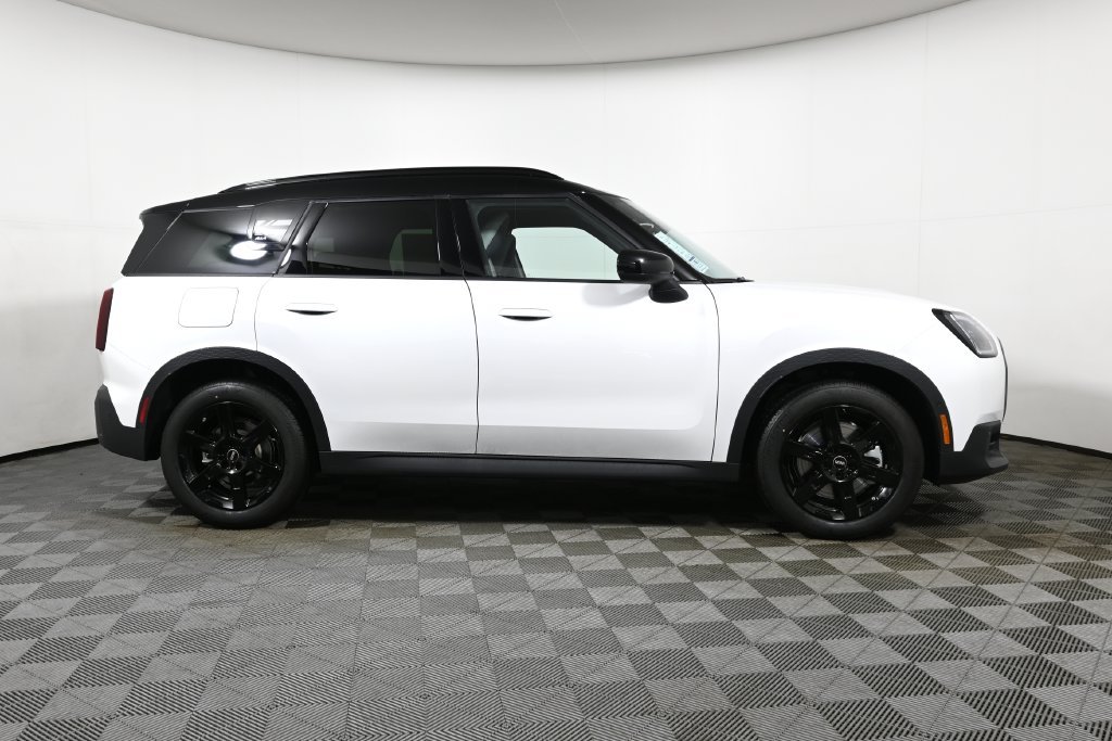 Used 2026 White MINI  image 8