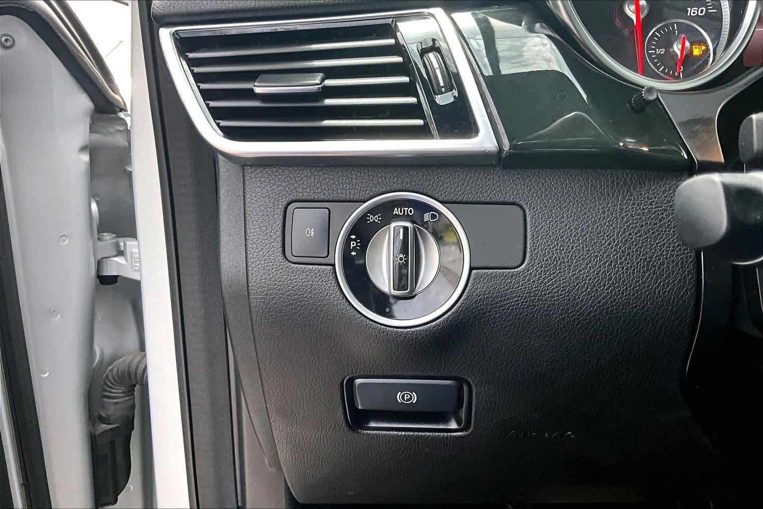 Used 2019 Iridium Silver Metallic Mercedes-Benz GLE 400 image 34