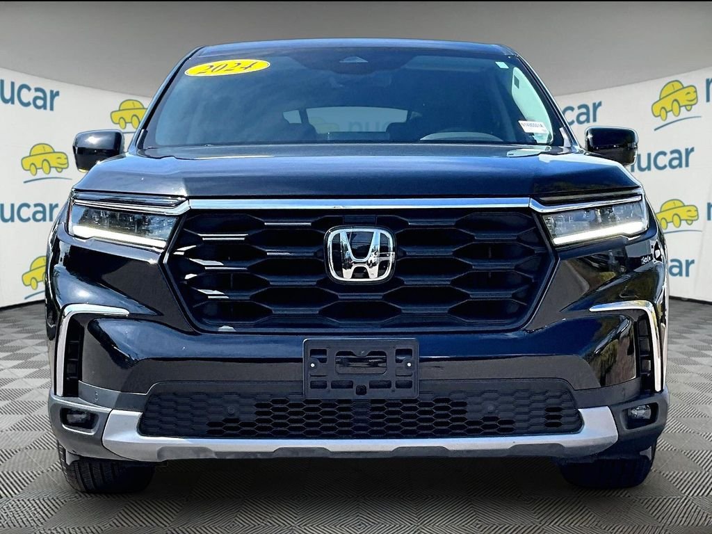 Used 2024 Black Honda EX-L image 2