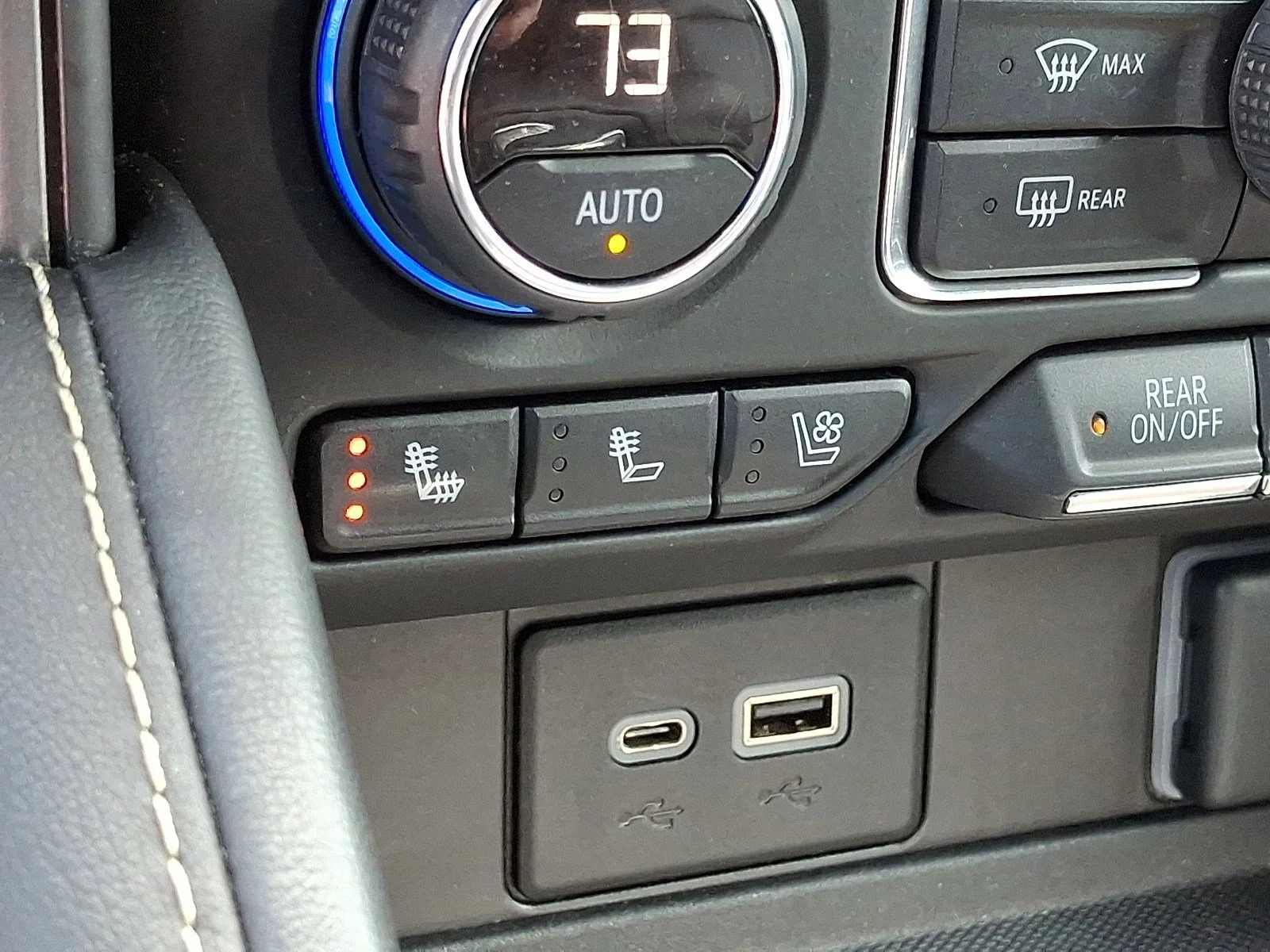 Used 2021 Black Chevrolet Premier image 25
