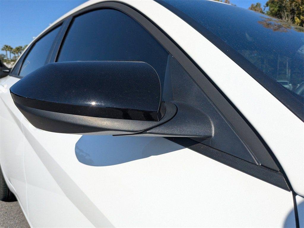 New 2026 White Hyundai SEL Sport image 10