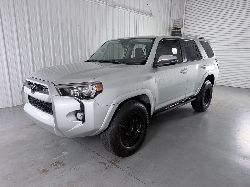 2019 Toyota 4Runner SR5 Premium V6's photo