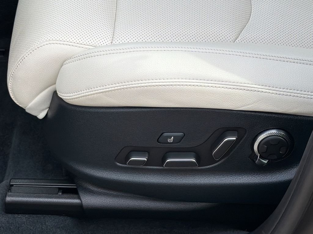 Used 2023 Gray Genesis Advanced image 14