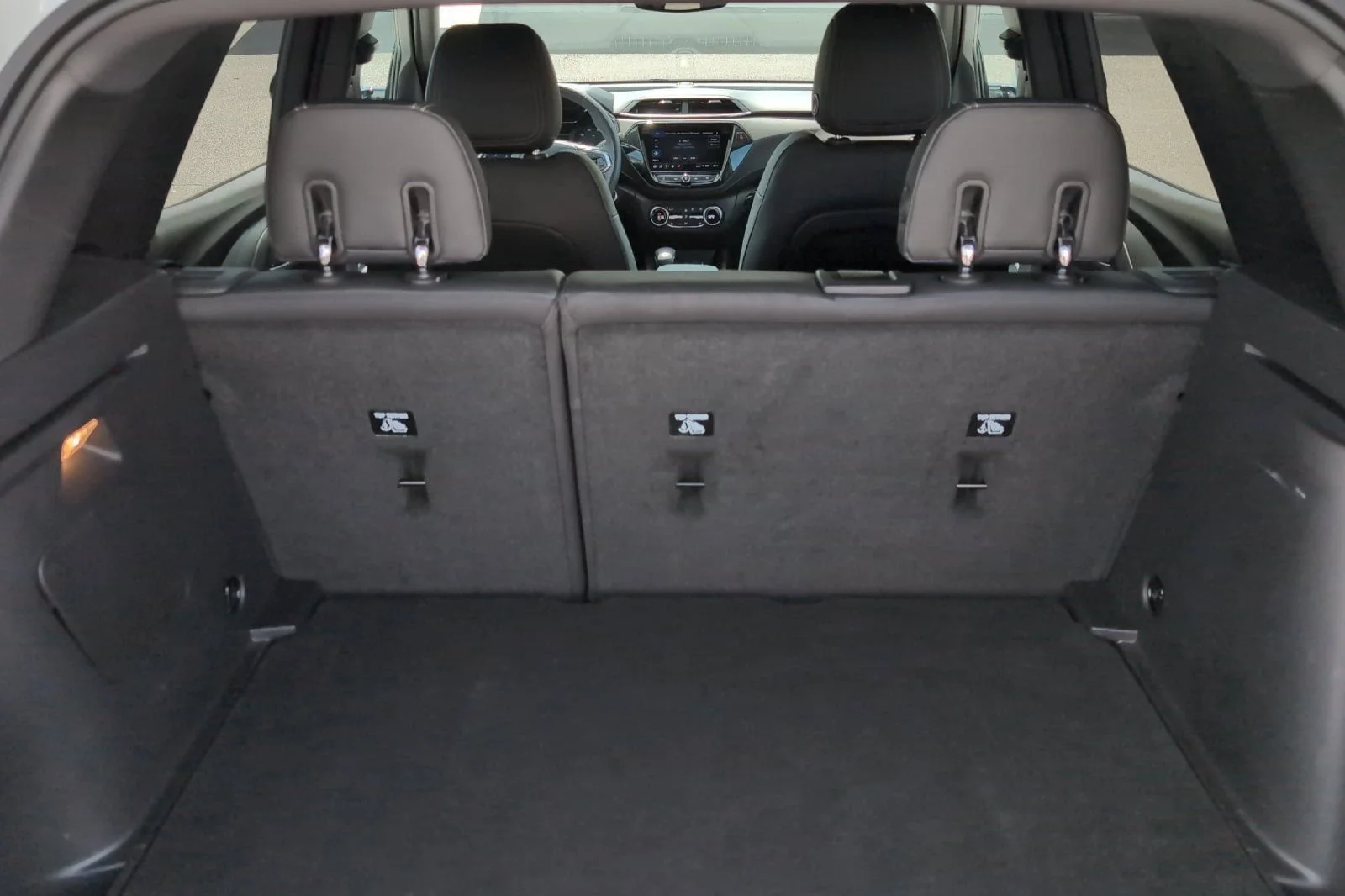 Used 2023 Mosaic Black Metallic Chevrolet ACTIV image 16