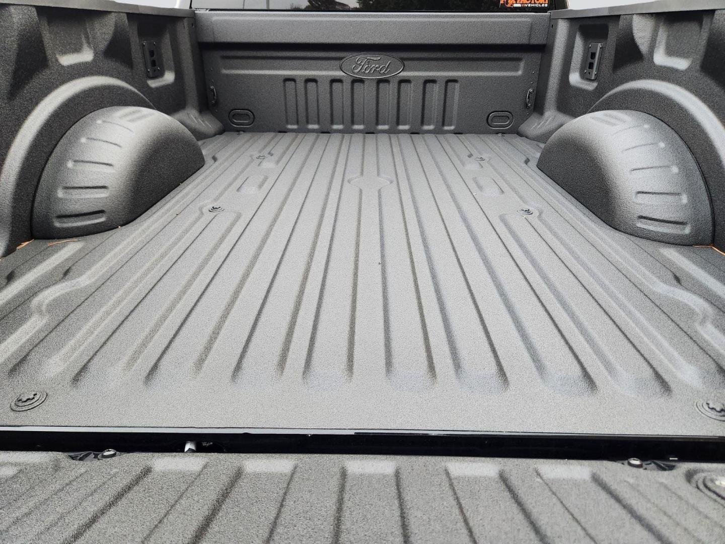 New 2026 Agate Black Metallic Ford F-250® Lariat® image 23