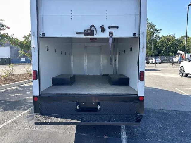 Used 2022 White Ford  image 21