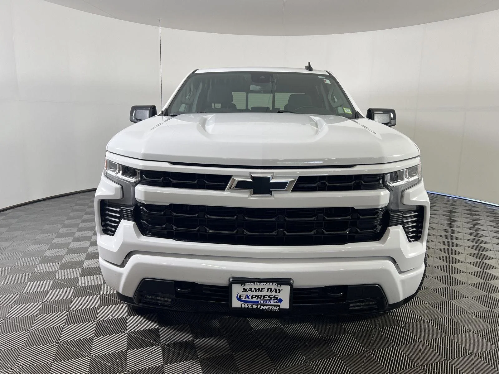 Used 2024 Summit White Chevrolet RST image 23