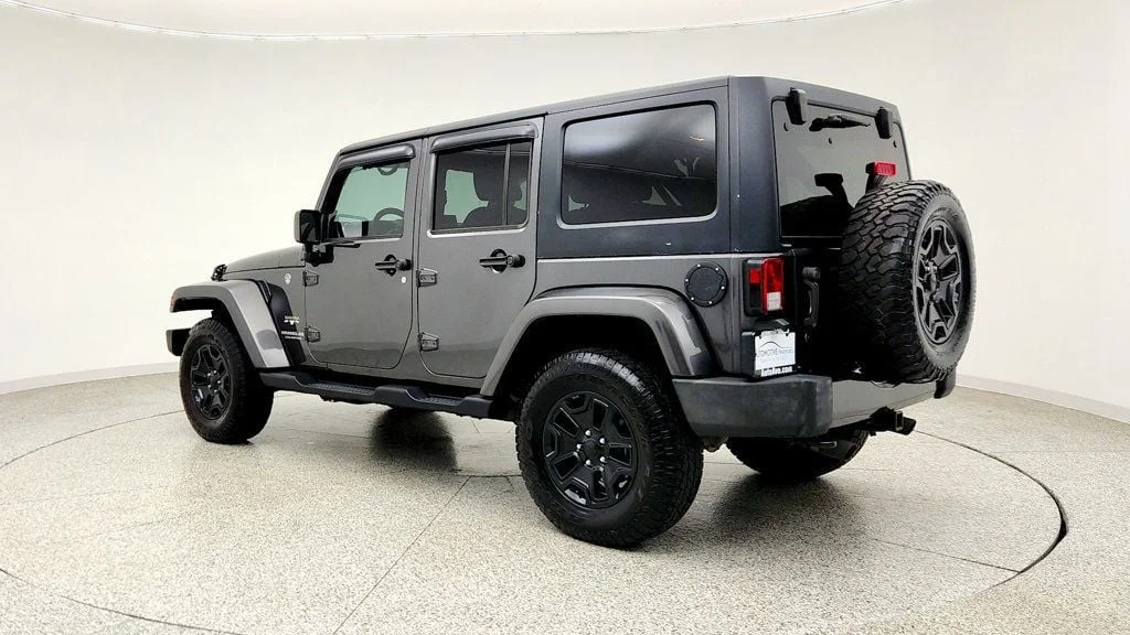 Used 2017 Granite Crystal Metallic Clearcoat Jeep Sahara 4x4 w/ Heated Seats, Remote Start & Connectivity Pkg image 7