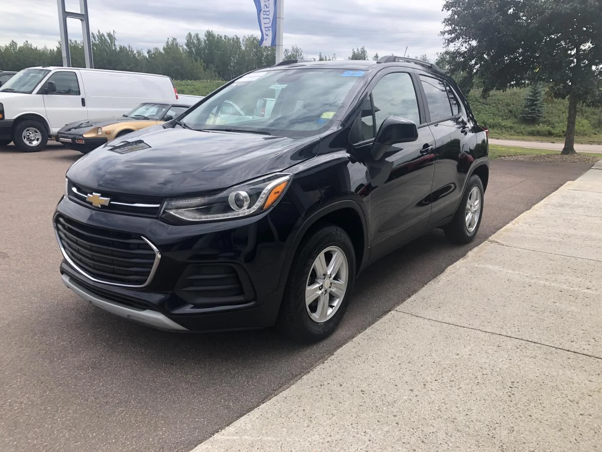 Used 2022 Blue Chevrolet AWD 4dr LT w/ Leather image 5