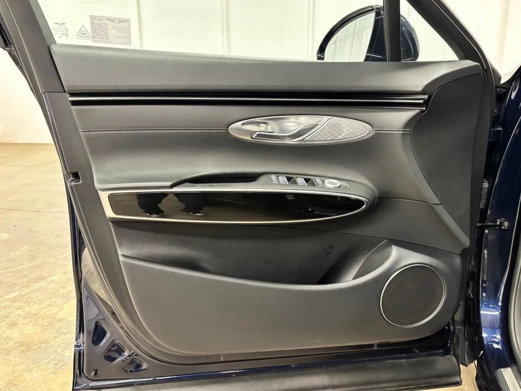 Used 2025 Blue Genesis 2.5T image 18
