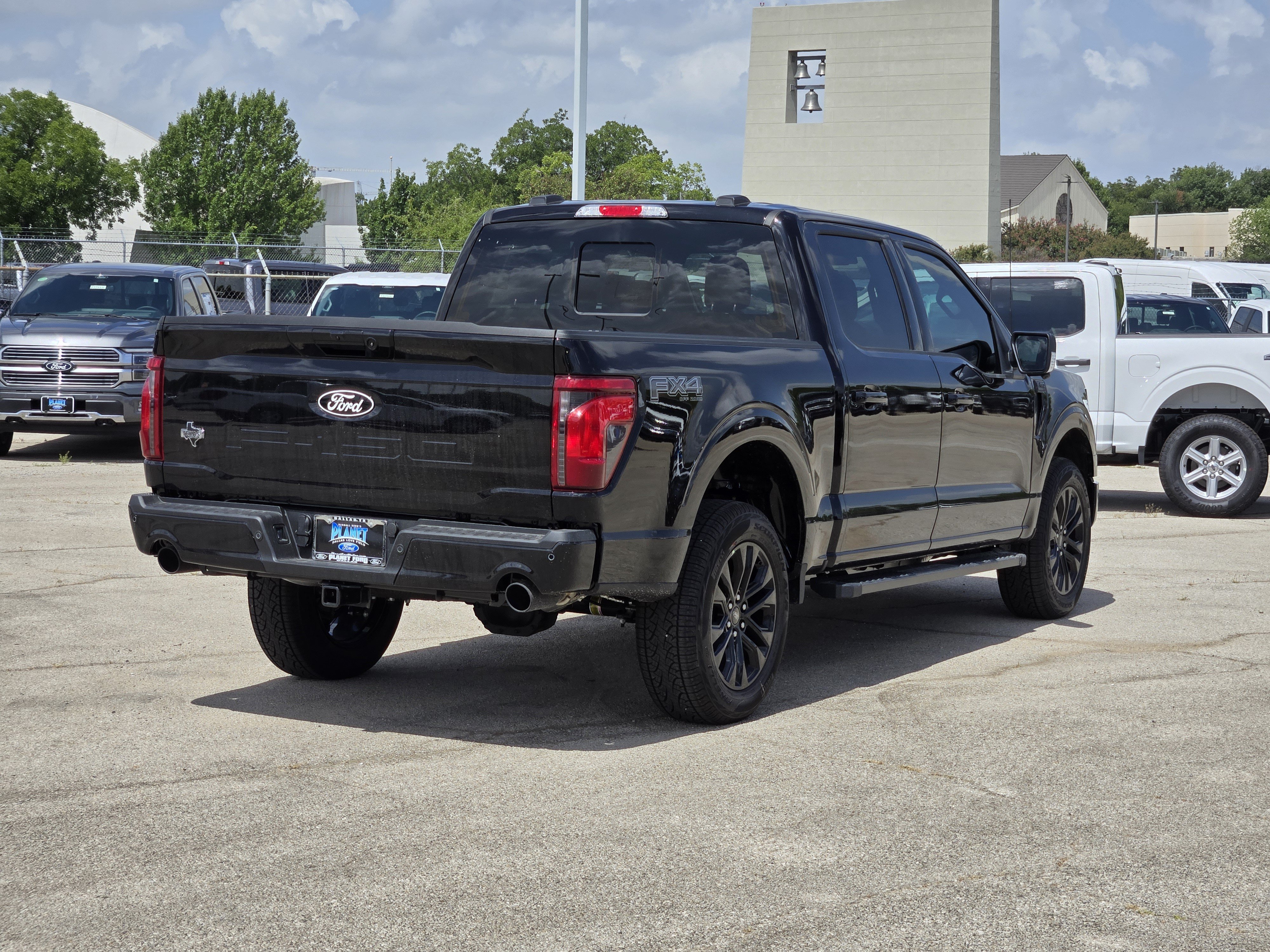 New 2026 Agate Black Metallic Ford XLT image 4