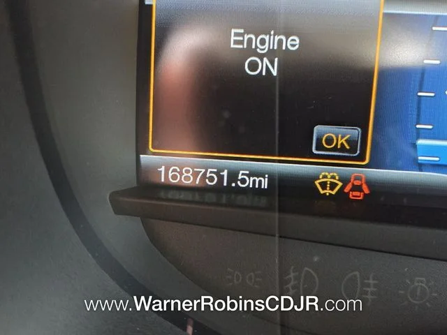 Used 2017 Gray Ford SEL image 29
