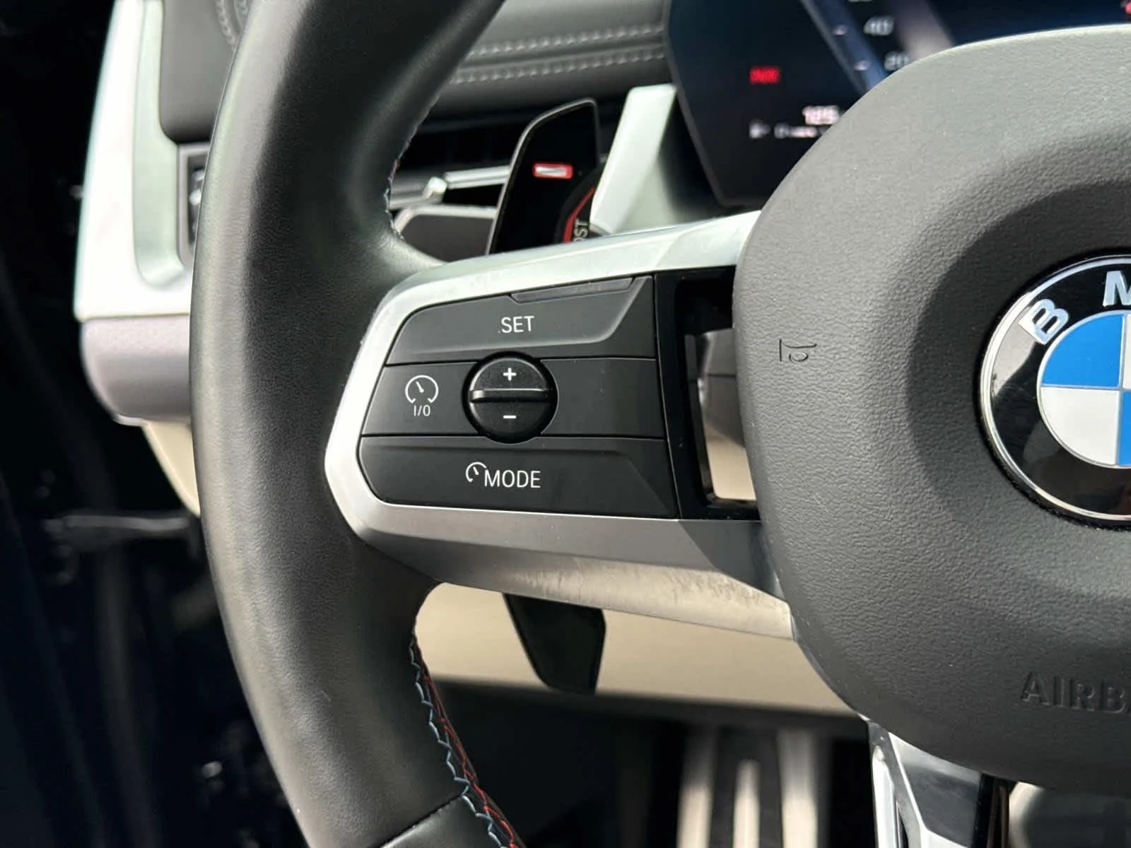 Used 2025 Black Sapphire Metallic BMW M35i image 22