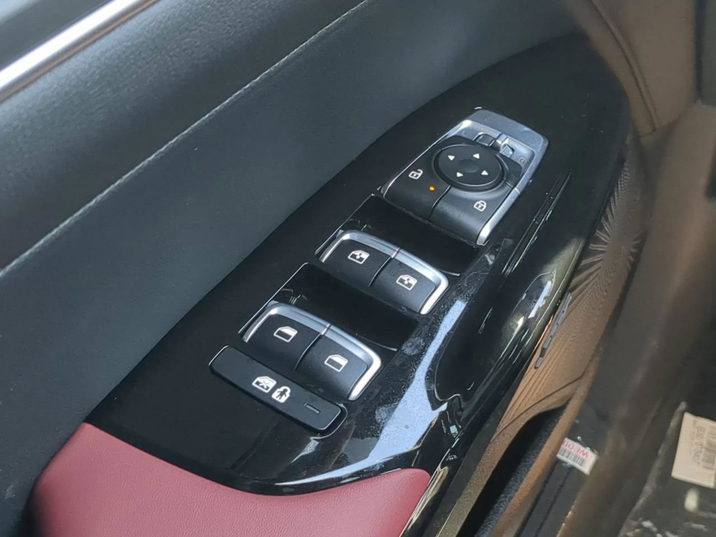 New 2026 Aurora Black Pearl Kia GT-Line FWD image 29