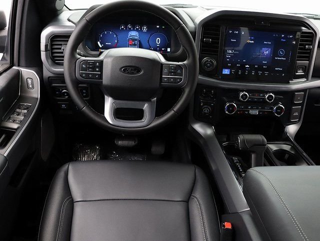 New 2026 Agate Black Metallic Ford XLT image 16