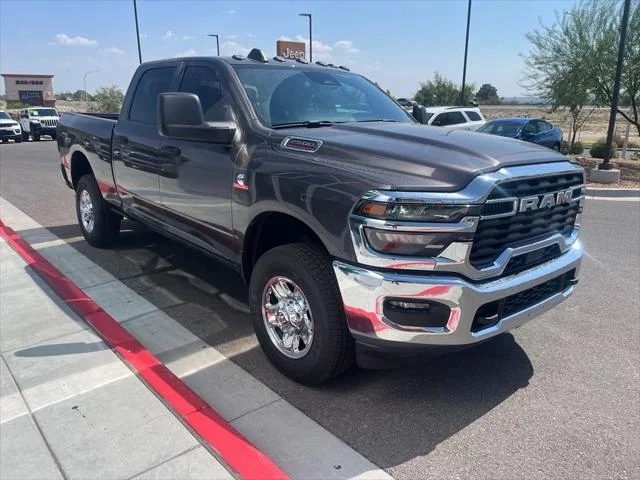New 2025 Granite Crystal Metallic Clear-Coat Exterior Paint RAM TRADESMAN image 17