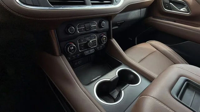 Used 2024 Black Chevrolet High Country image 38