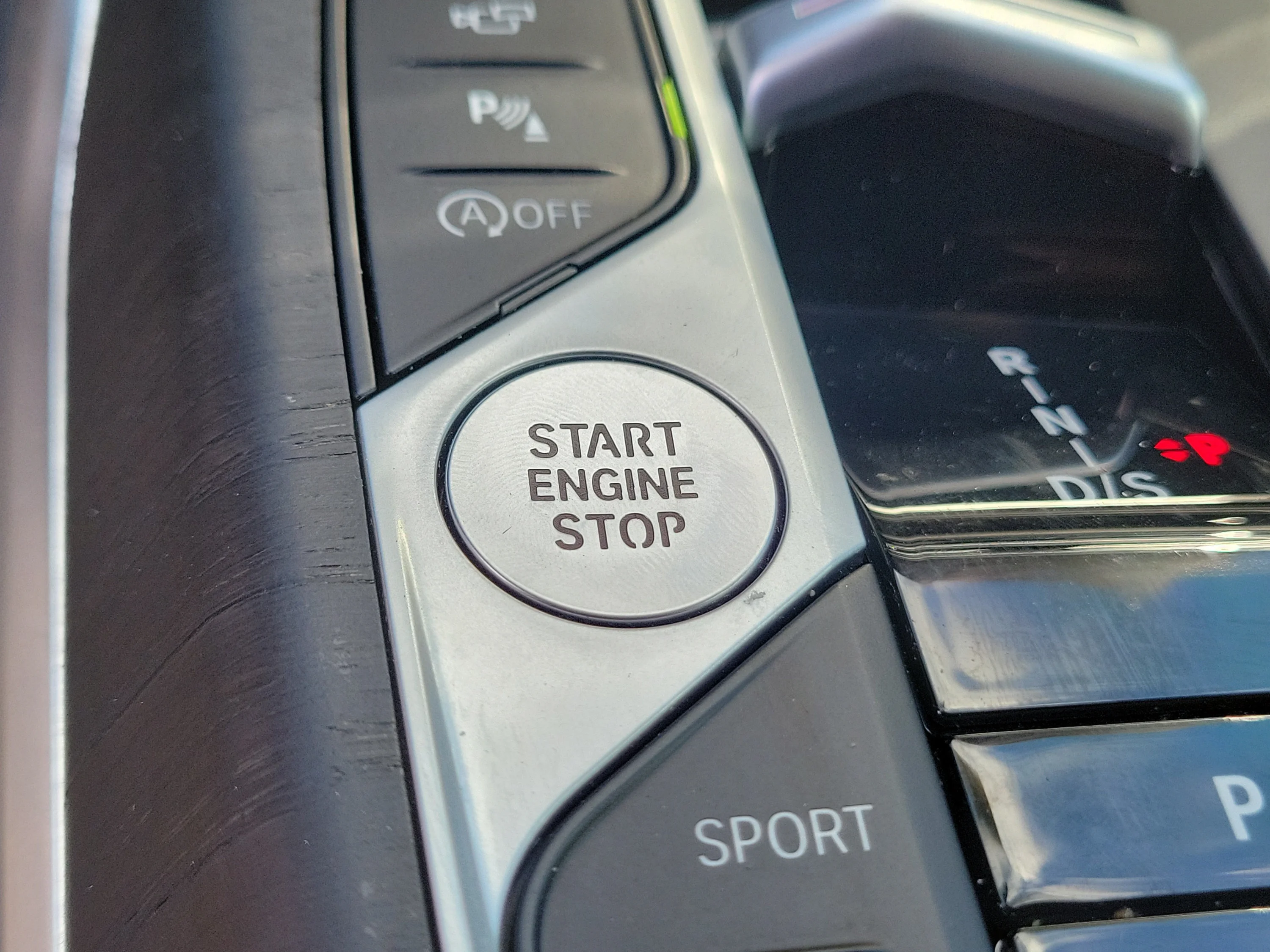 Used 2024 White Metallic BMW 330i image 27