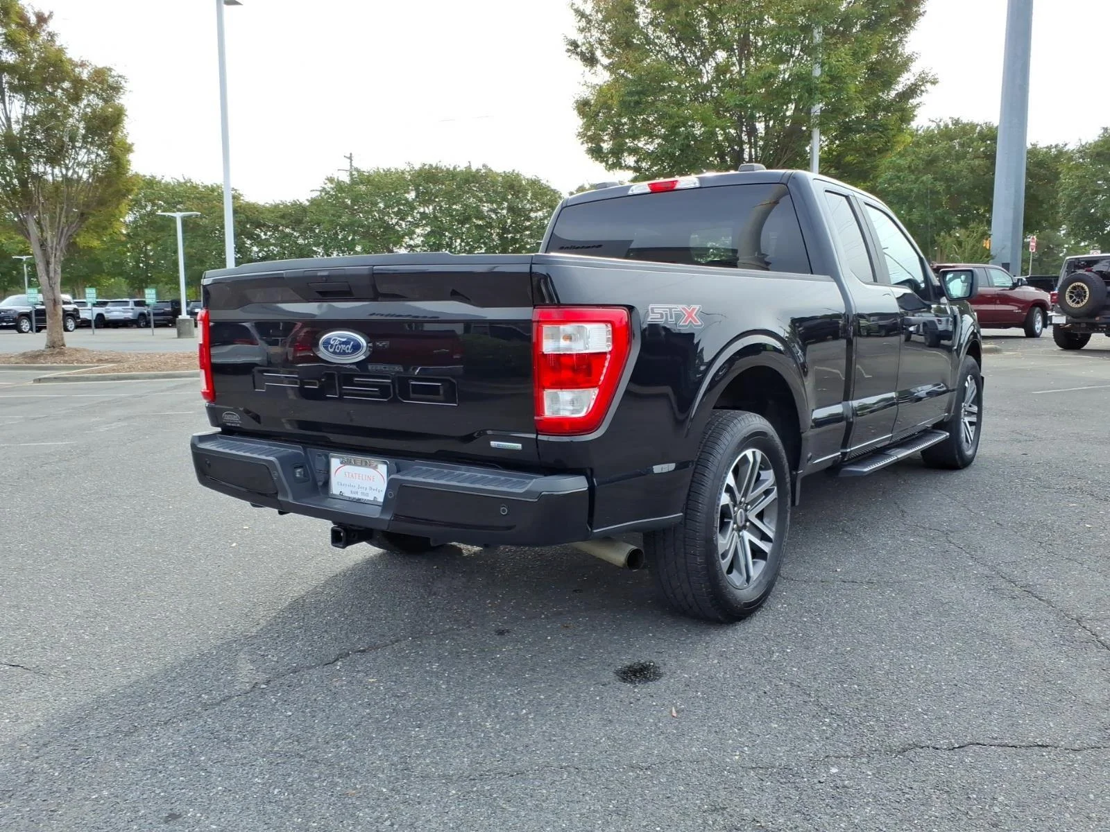 Used 2021 Agate Black Metallic Ford XL image 2