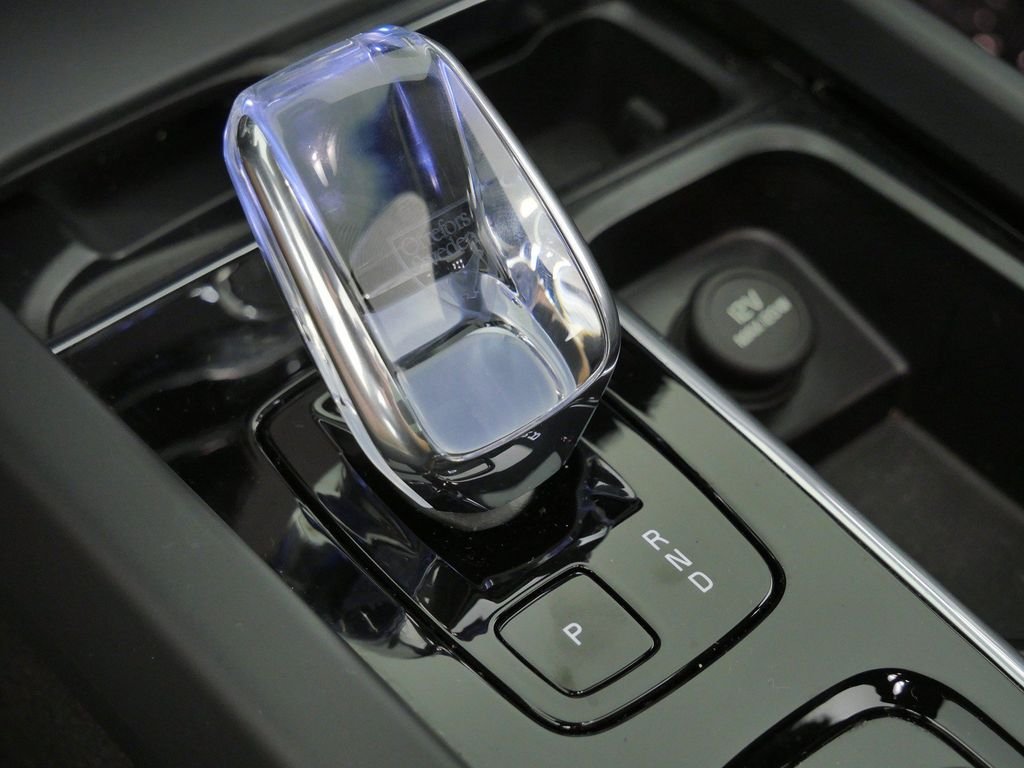 Used 2025 Black Volvo T8 Ultra Black Edition image 47