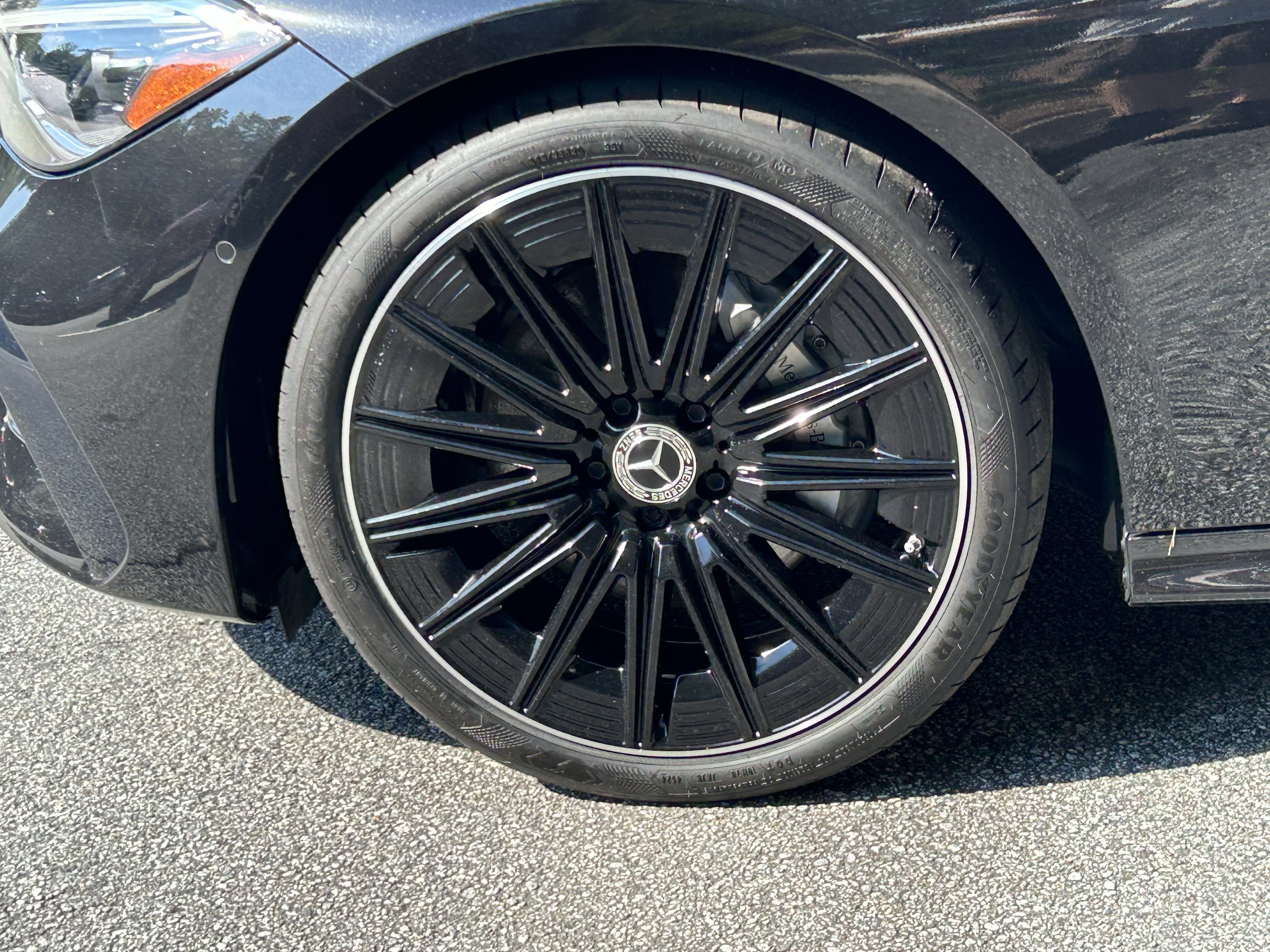 Certified Used 2025 Obsidian Black Metallic Mercedes-Benz CLE 300 4MATIC® Coupe image 15