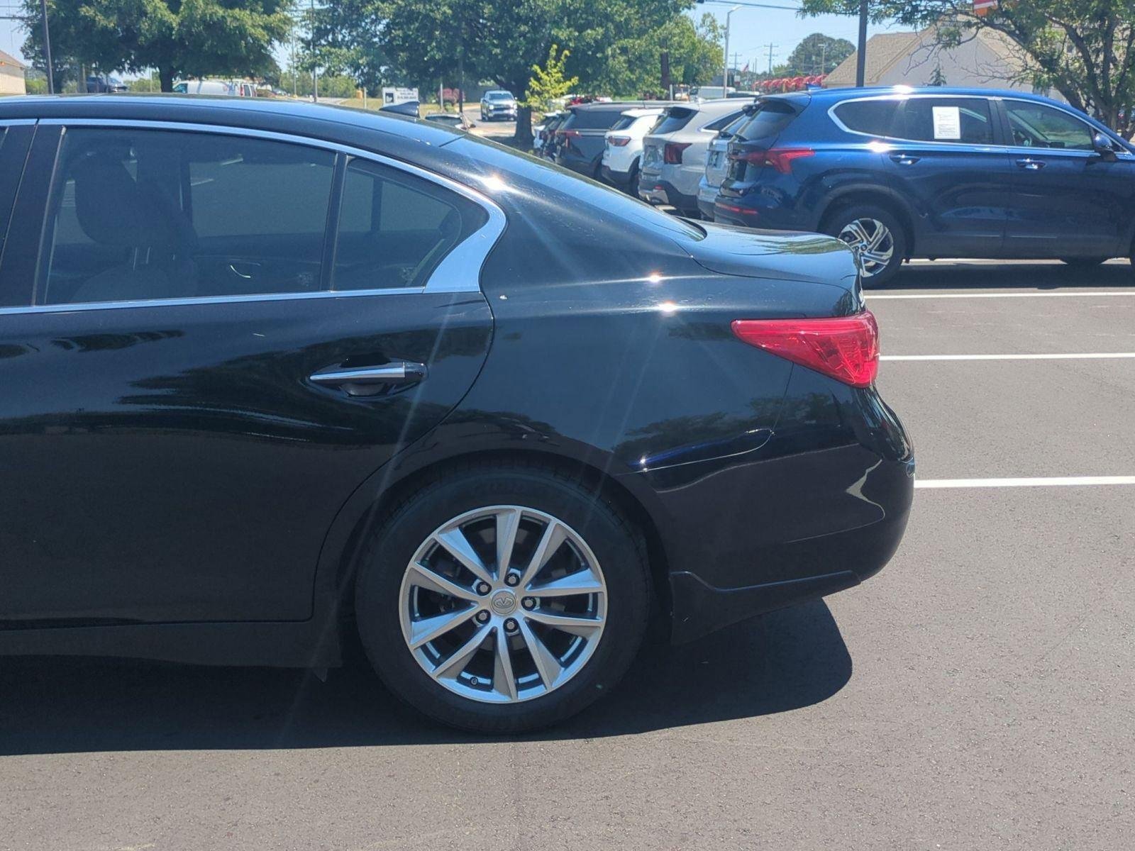 Used 2014 Black Obsidian INFINITI Premium image 22