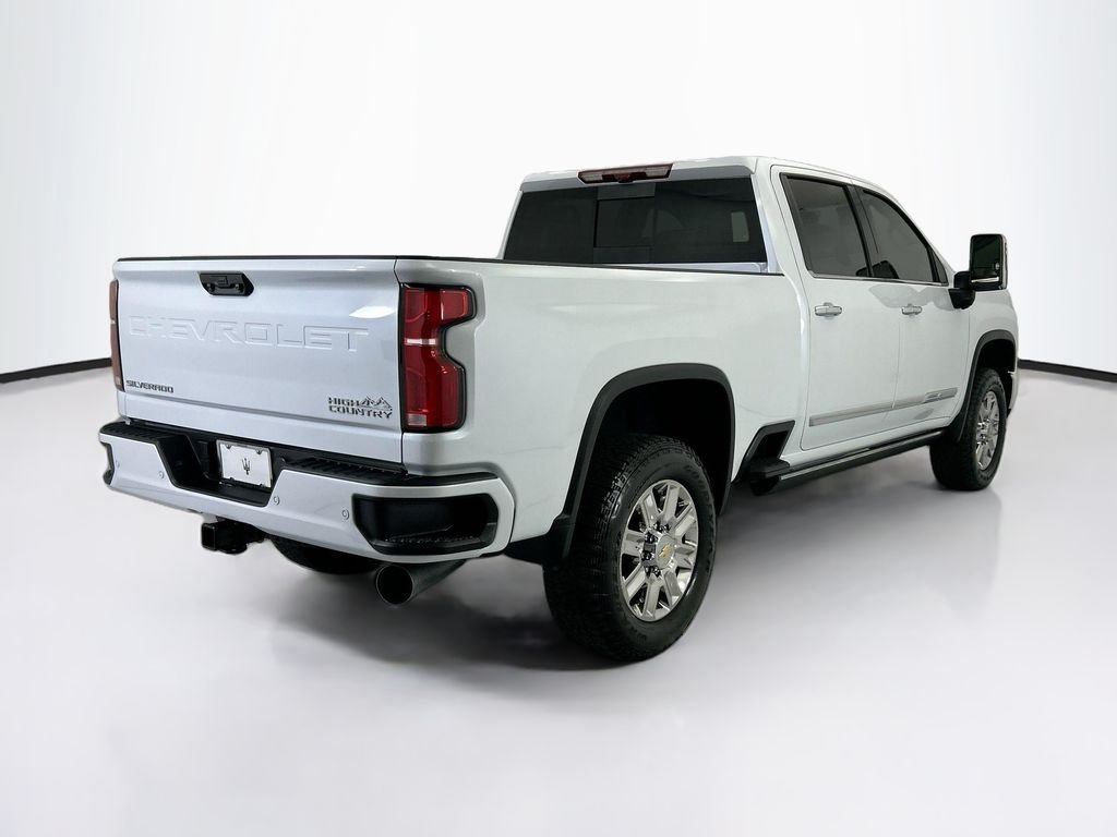 Used 2026 Polar White Chevrolet High Country image 5