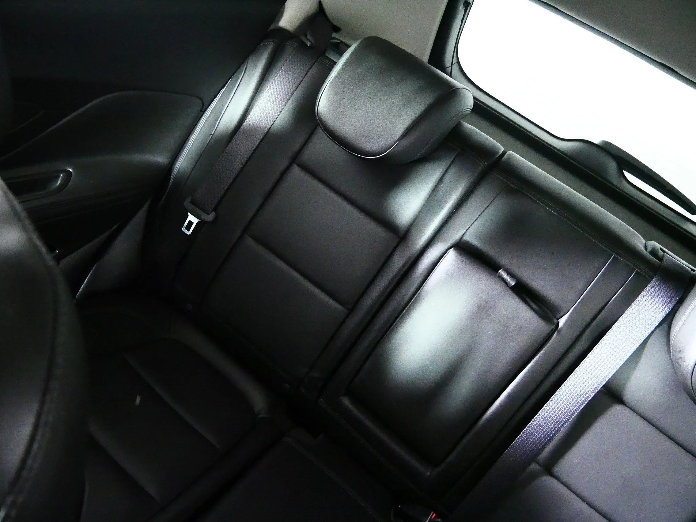 Used 2018 Ebony Twilight Metallic Buick Essence image 12