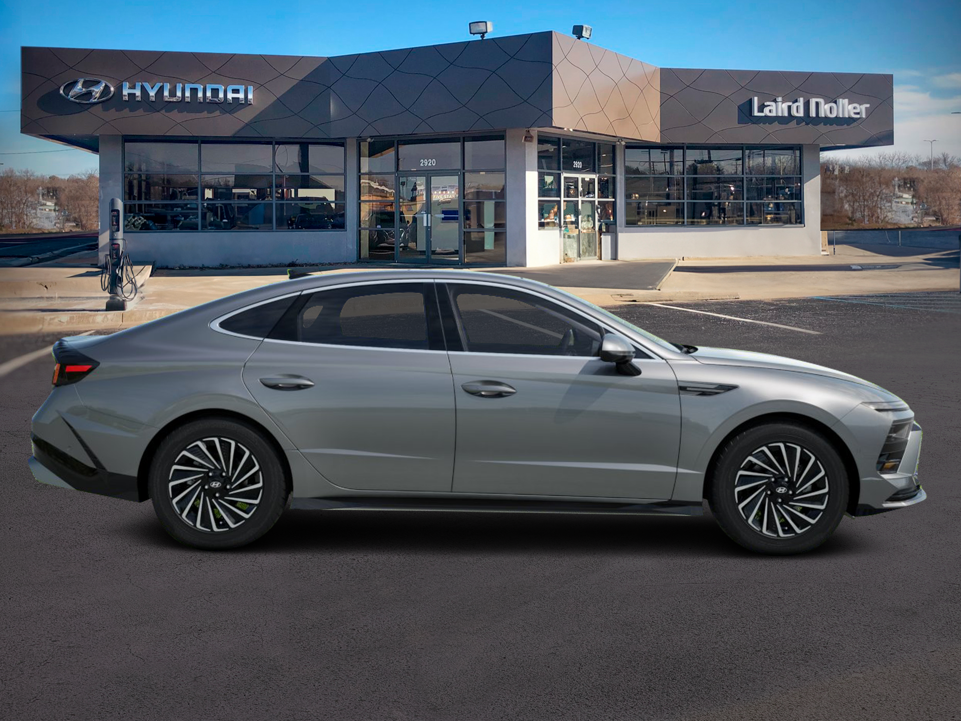 View vehicle photo 5