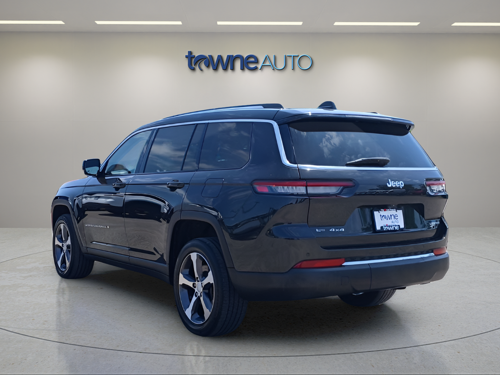 Used 2023 Gray Jeep Limited image 3