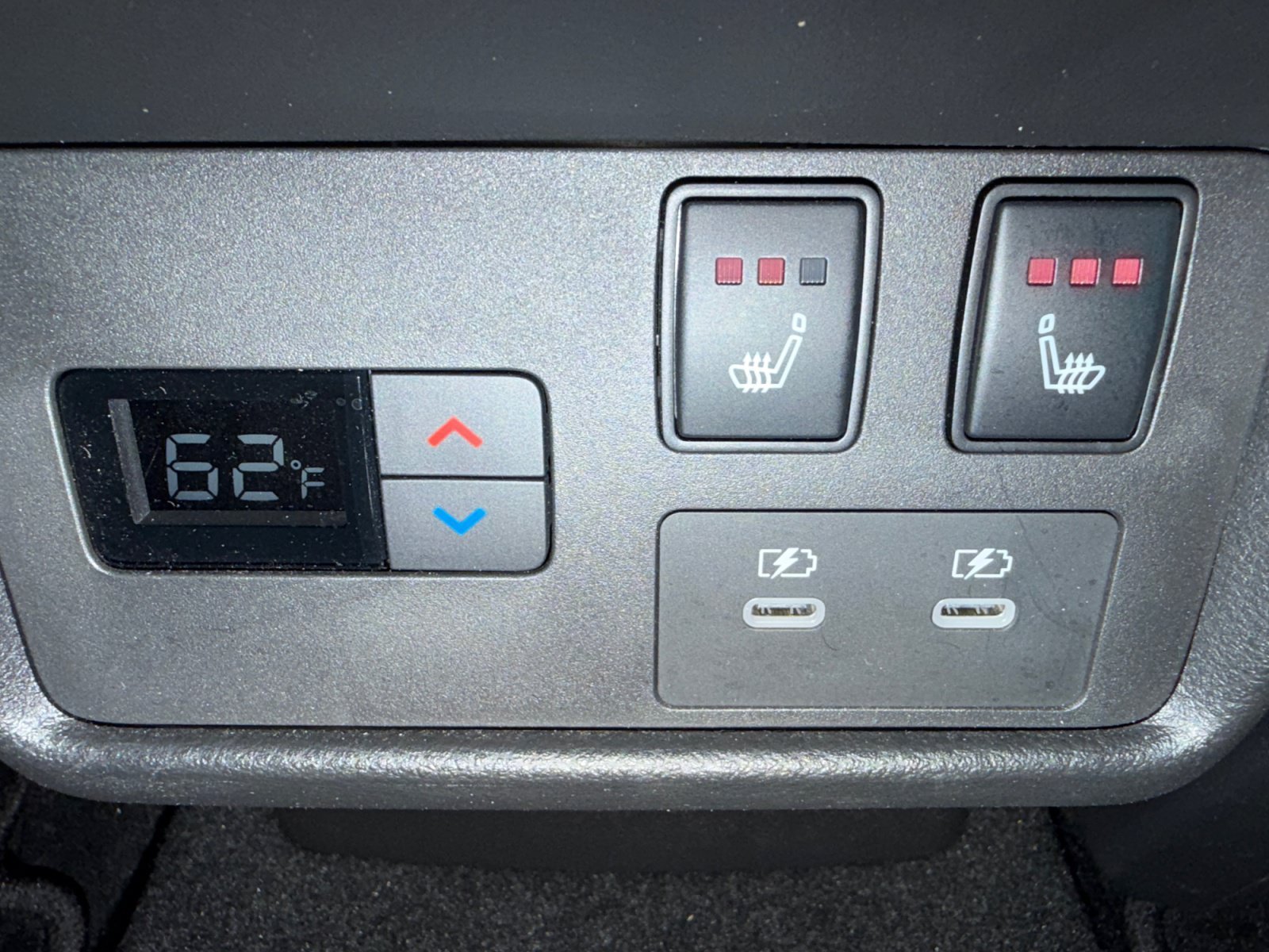 Used 2025 Everest White Pearl/Super Black Nissan Platinum image 43