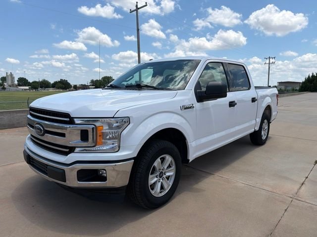 Used 2018 White Ford XLT image 1