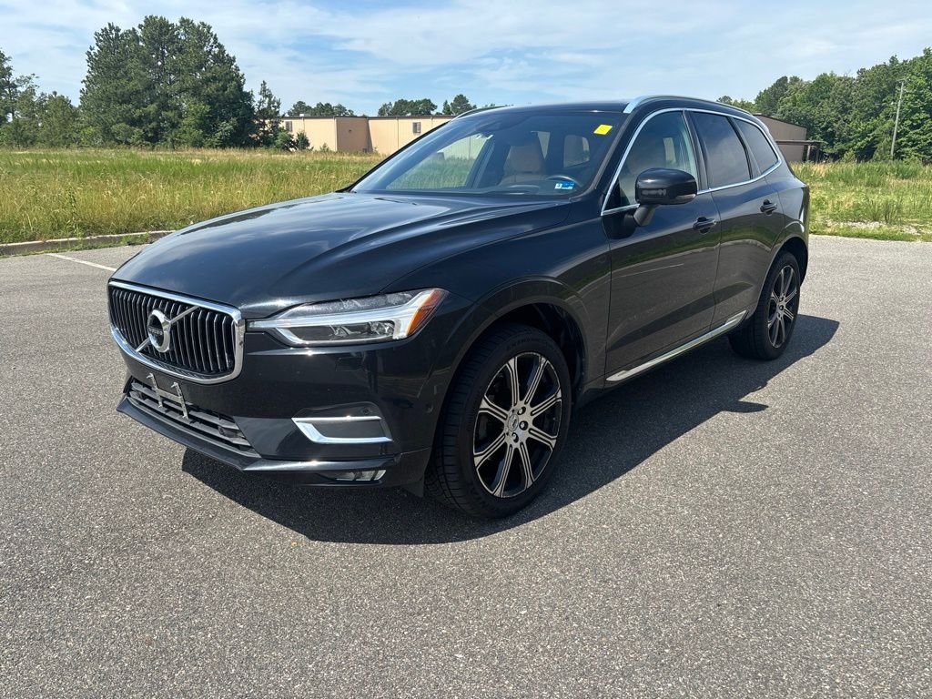 Used 2019 Black Volvo T5 Inscription image 3