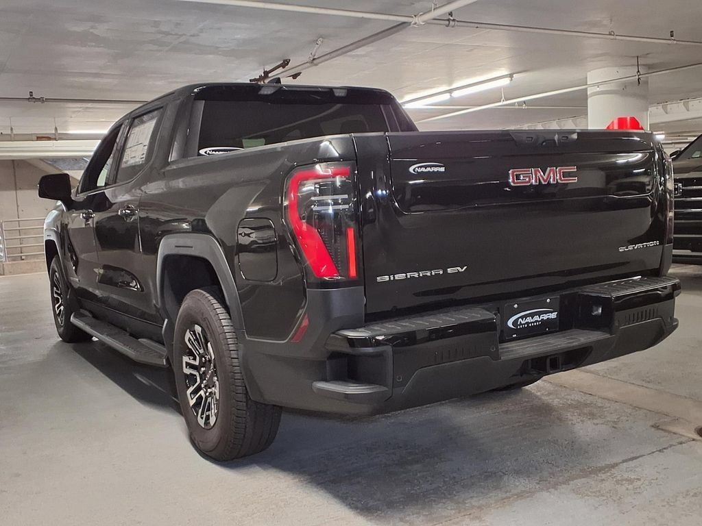 Used 2026 Onyx Black GMC Elevation Extended Range image 10