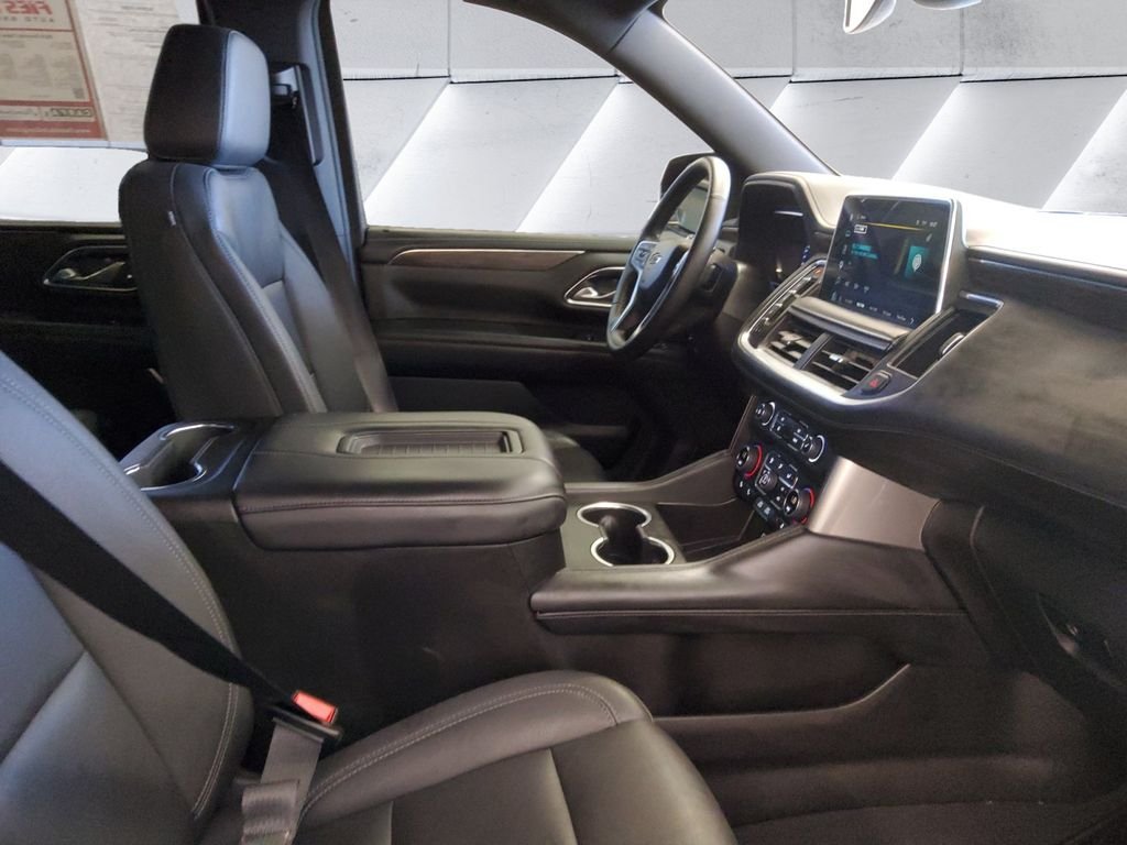 Used 2024 Red Chevrolet Z71 image 13