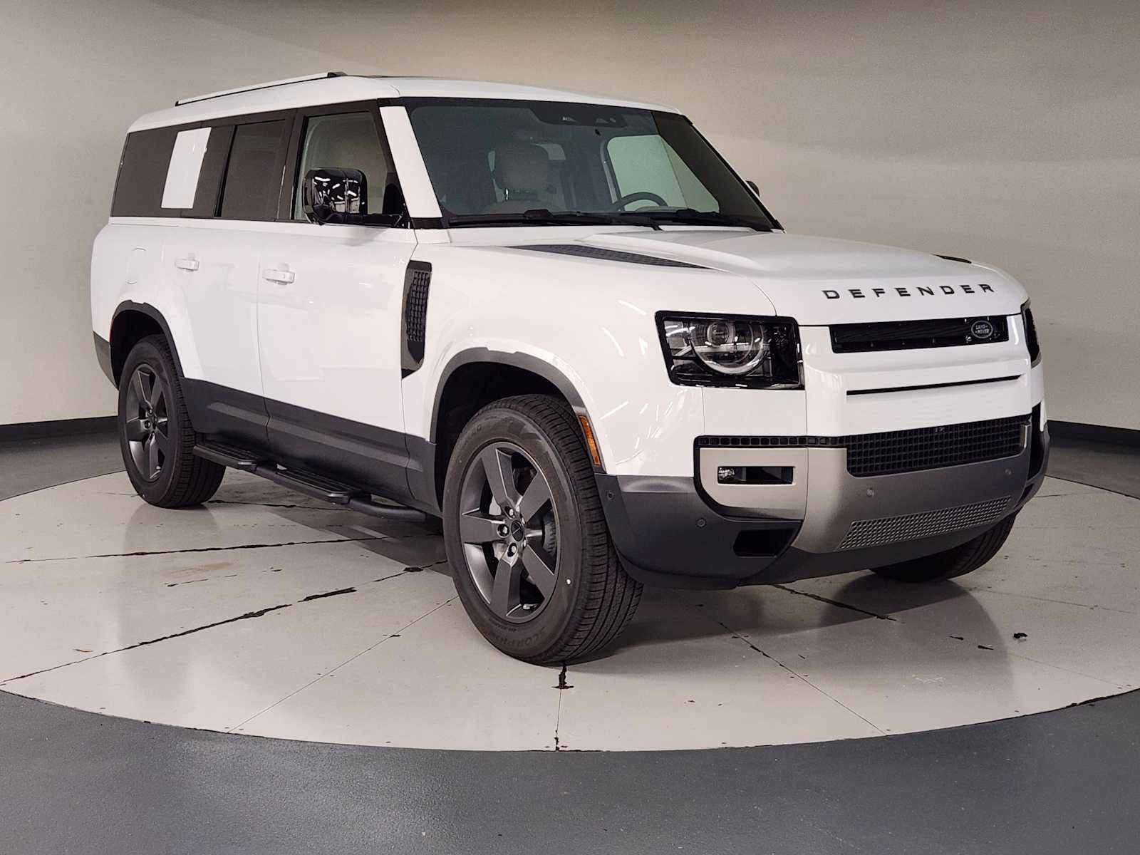 New 2026 Fuji White Land Rover S image 7