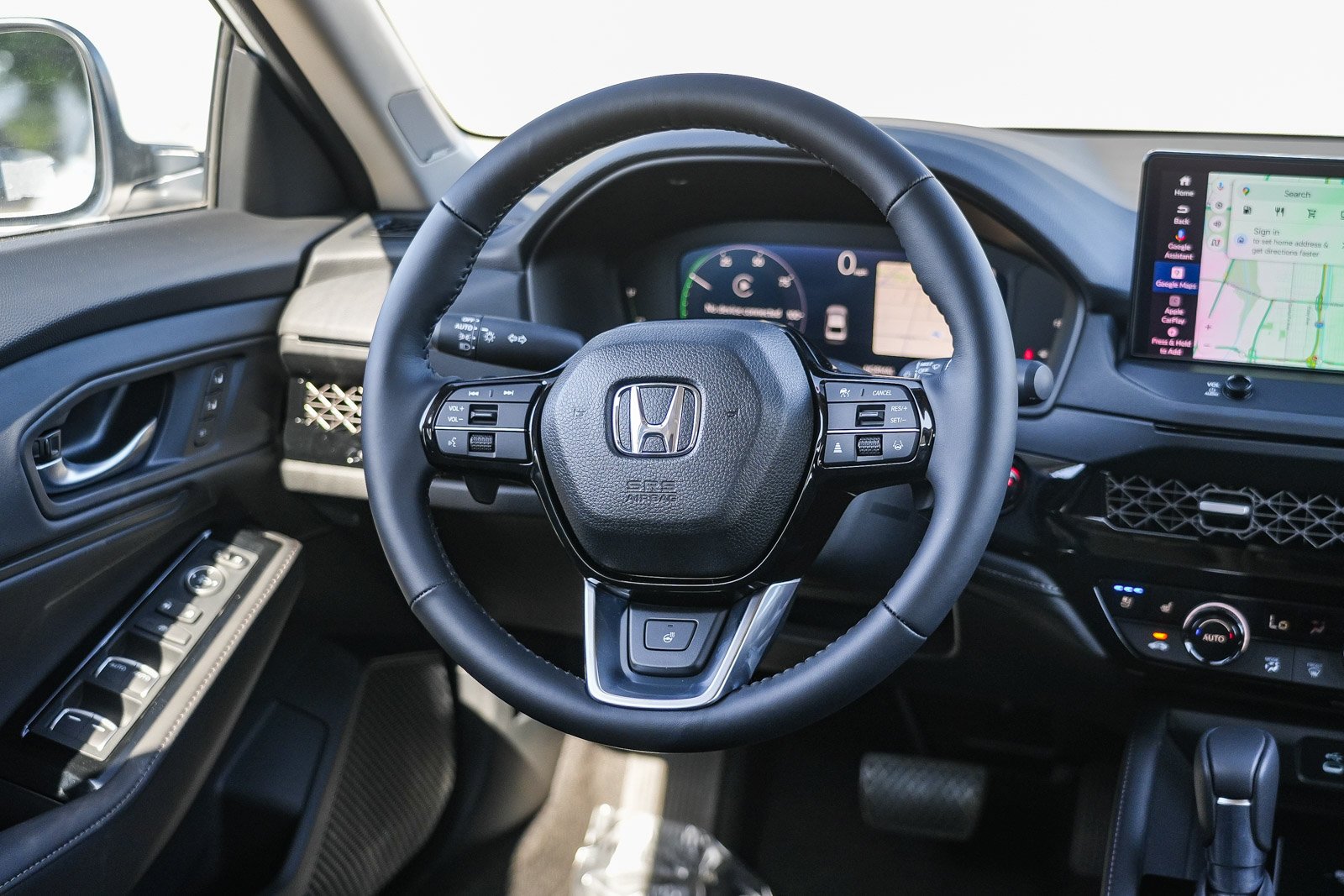New 2026 Urban Gray Pearl Honda Touring image 17