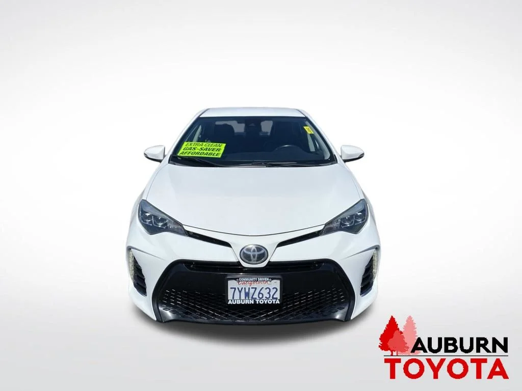 Used 2017 Ice Cap Toyota SE image 2