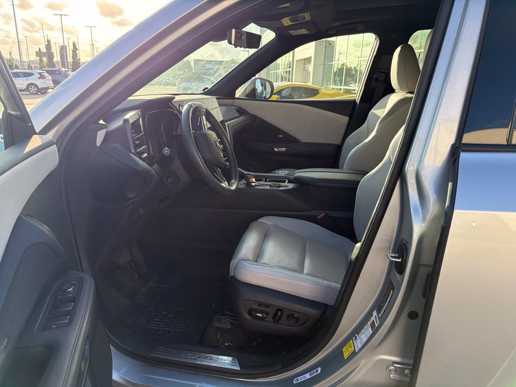 Used 2024 Celestial Silver Metallic Lexus 350 Luxury image 3