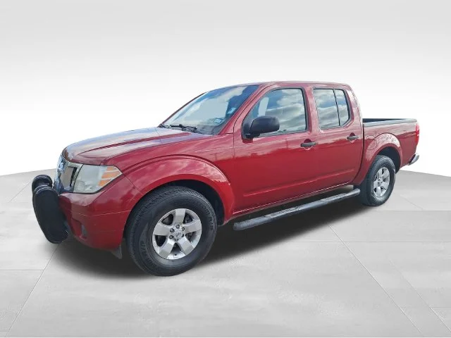 Used 2012 Red Nissan SV image 3