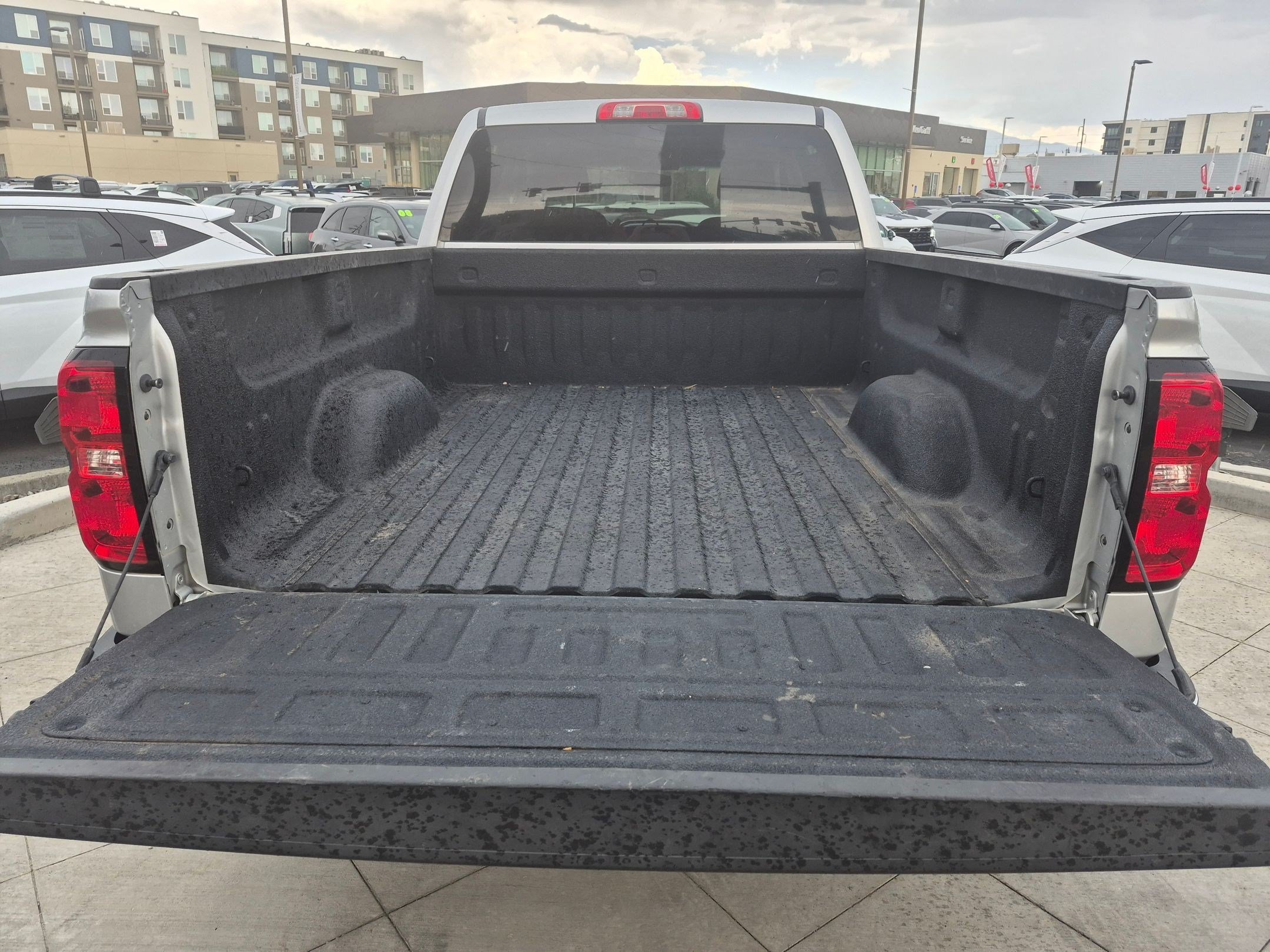 Used 2018 Silver Chevrolet LT image 26