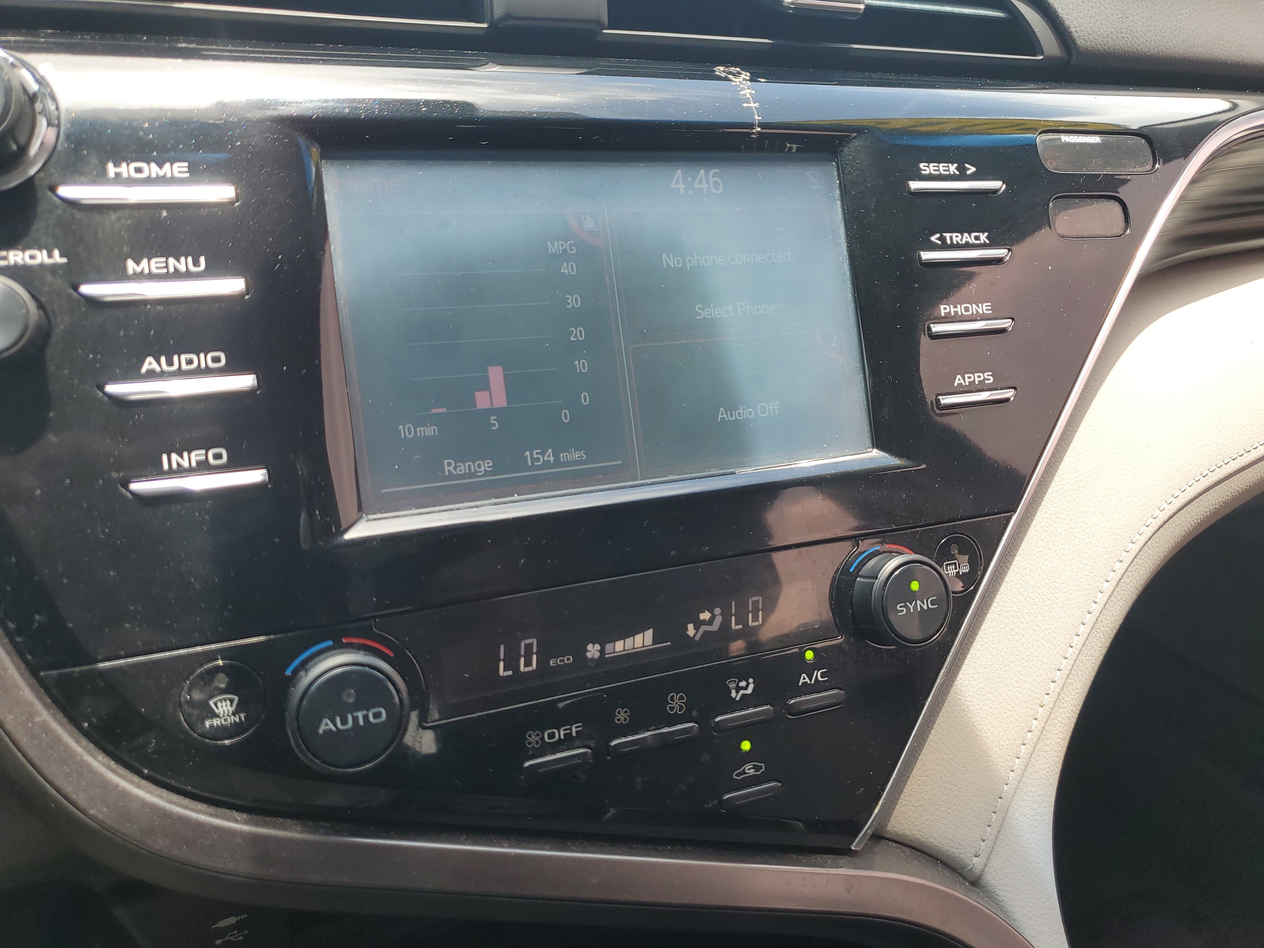 Used 2018 Midnight Black Metallic Toyota XLE image 27