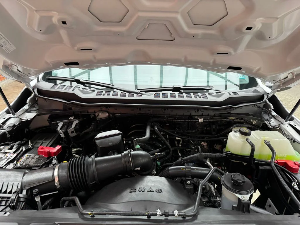 New 2027 Oxford White Ford F-250® XL image 29