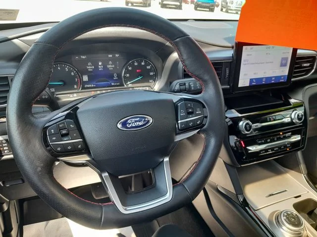 Used 2023 Gray Metallic Ford ST-Line image 11
