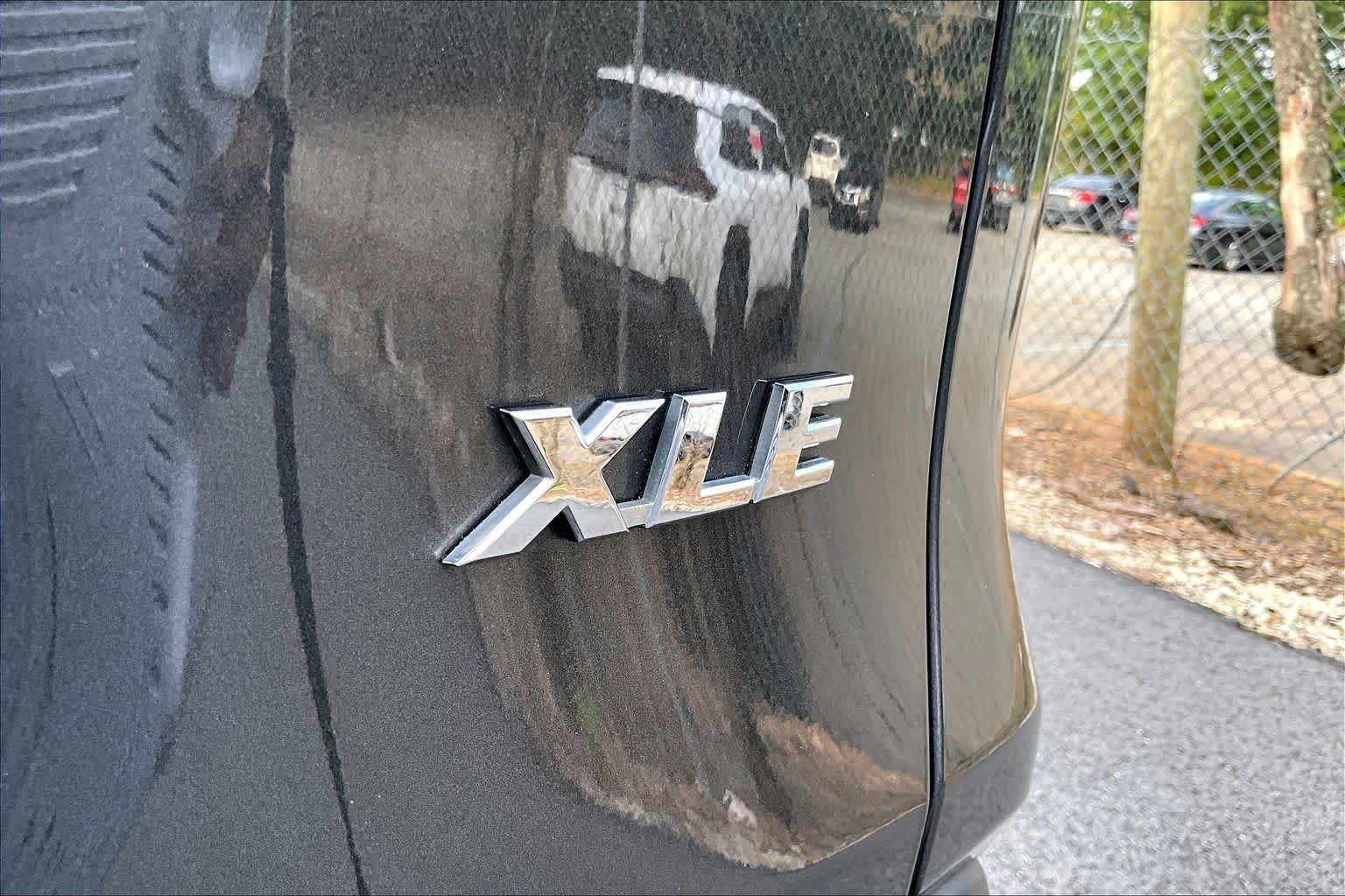 Used 2025 Magnetic Gray Metallic Toyota XLE image 10